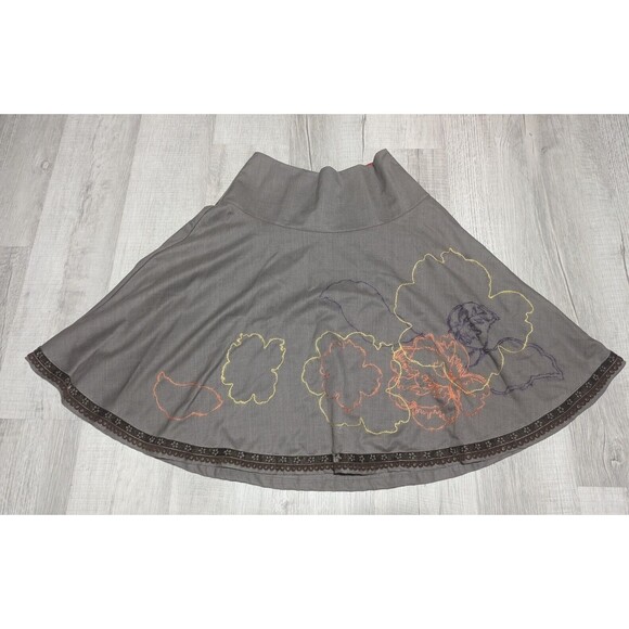Oilily Women's Wool Skirt w/ Floral Embroidery Women's Size 38 US Size 6 - Picture 1 of 11
